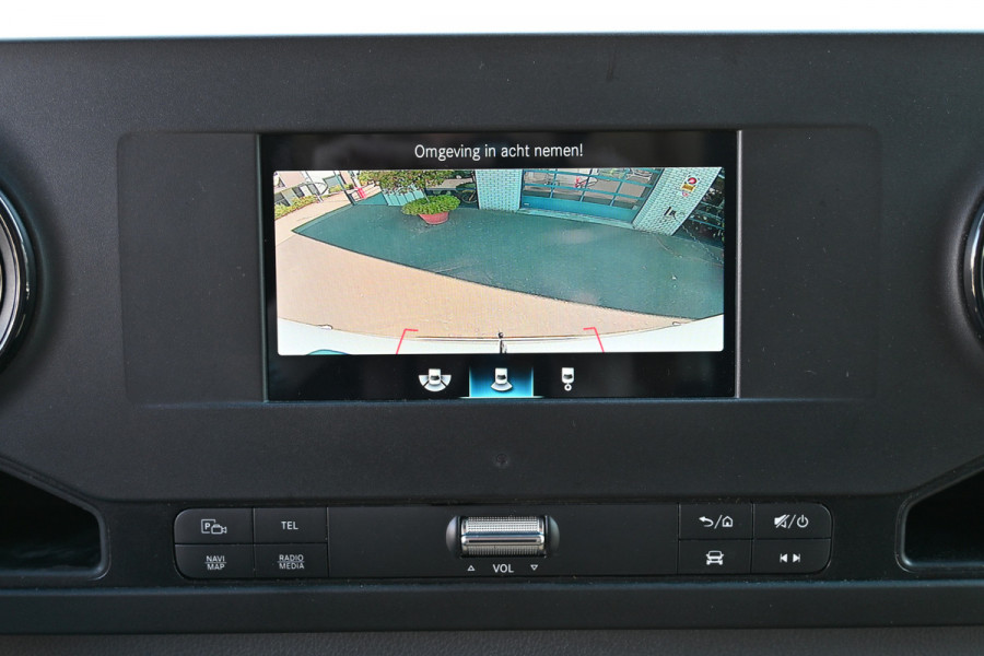 Mercedes-Benz Sprinter 317 CDI L2H2 2800 kg trekhaak, MBUX navigatie met camera, Geveerde stoelen