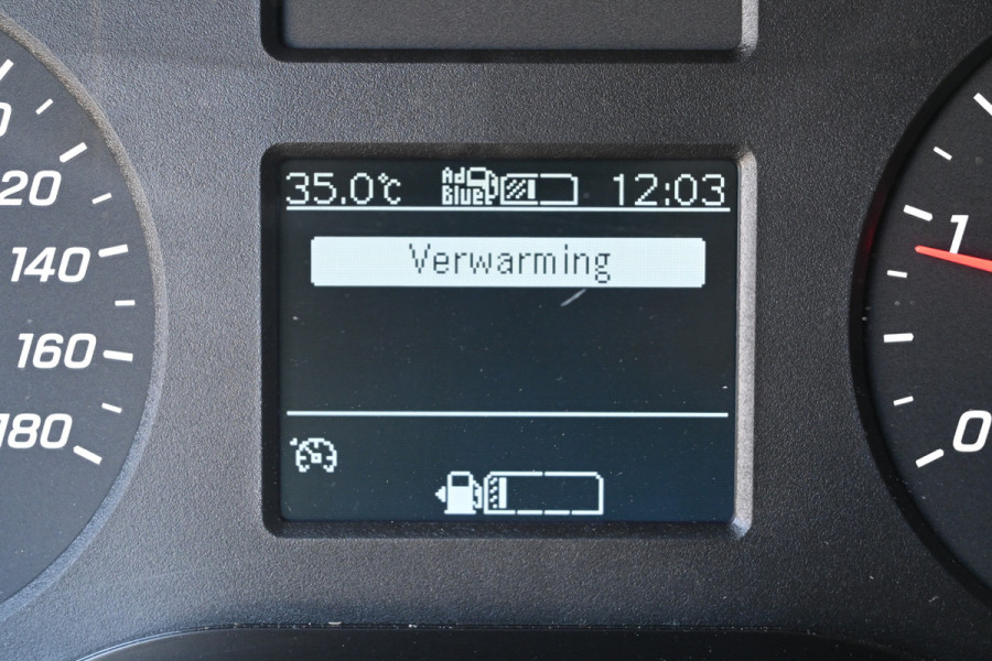 Mercedes-Benz Sprinter 317 CDI L2H2 2800 kg trekhaak, MBUX navigatie met camera, Geveerde stoelen