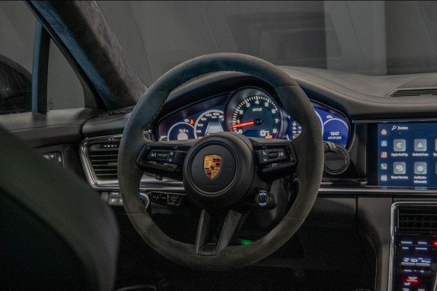 Porsche Panamera Sport Turismo 4.0 GTS *Sport-Design / BOSE / Panorama / Soft-Close / Standkachel / InnoDrive / HUD / Sport-uitlaat*