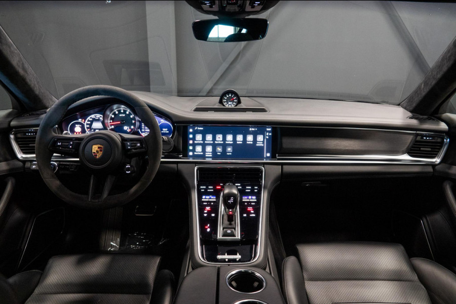 Porsche Panamera Sport Turismo 4.0 GTS *Sport-Design / BOSE / Panorama / Soft-Close / Standkachel / InnoDrive / HUD / Sport-uitlaat*