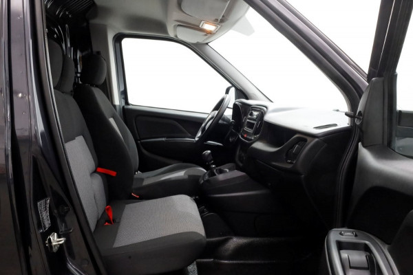 Fiat Dobló Cargo 1.6 MultiJet 105pk L1H1 Airco/Cruise/3 Pers. 03-2022