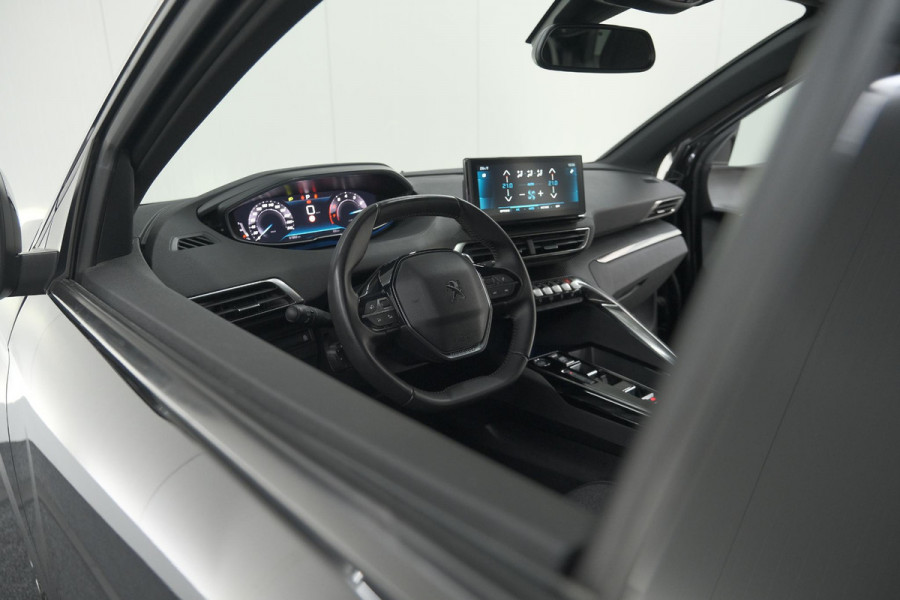 Peugeot 5008 PureTech 130 EAT8 Active Pack Business | 7 Zitplaatsen | Camera | Navigatie | Apple Carplay | Parkeersensoren