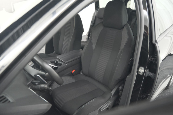 Peugeot 5008 PureTech 130 EAT8 Active Pack Business | 7 Zitplaatsen | Camera | Navigatie | Apple Carplay | Parkeersensoren