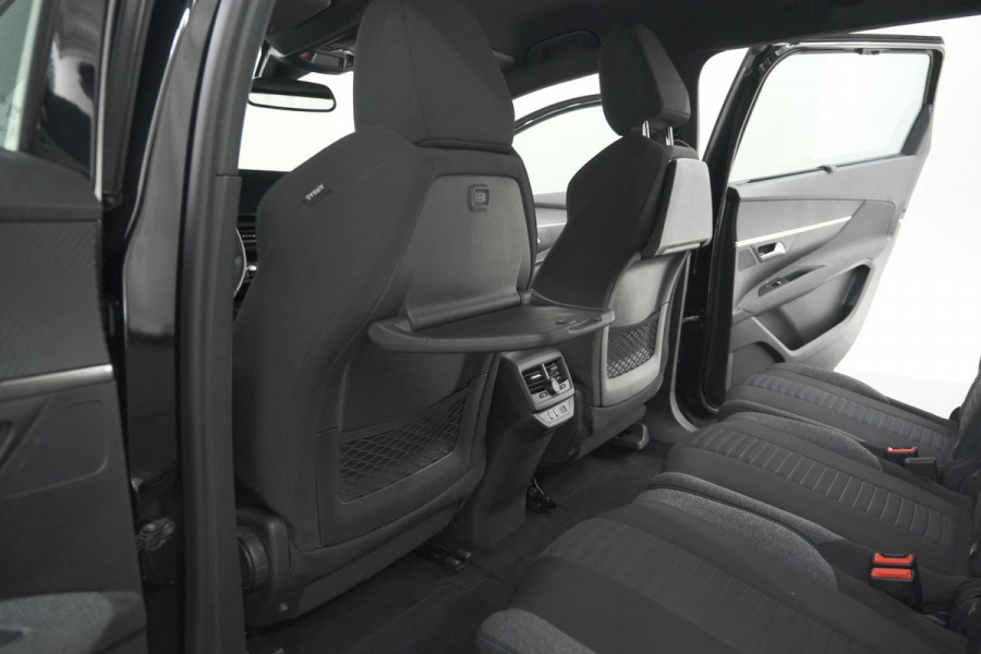 Peugeot 5008 PureTech 130 EAT8 Active Pack Business | 7 Zitplaatsen | Camera | Navigatie | Apple Carplay | Parkeersensoren