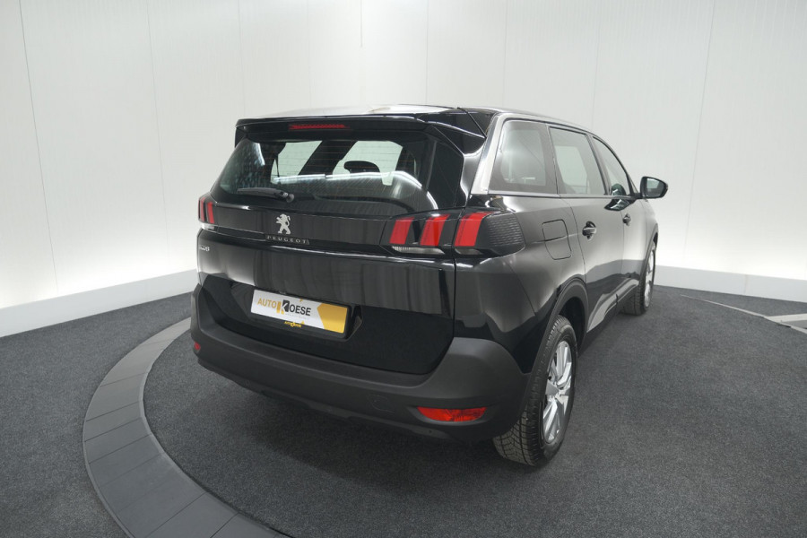 Peugeot 5008 PureTech 130 EAT8 Active Pack Business | 7 Zitplaatsen | Camera | Navigatie | Apple Carplay | Parkeersensoren