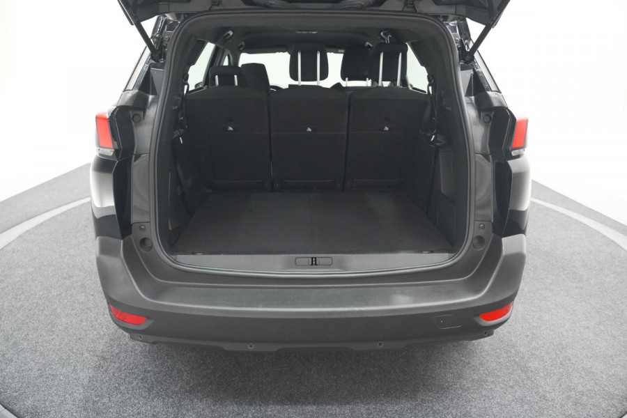 Peugeot 5008 PureTech 130 EAT8 Active Pack Business | 7 Zitplaatsen | Camera | Navigatie | Apple Carplay | Parkeersensoren
