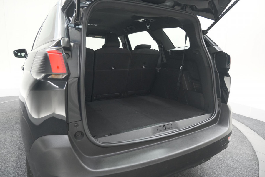 Peugeot 5008 PureTech 130 EAT8 Active Pack Business | 7 Zitplaatsen | Camera | Navigatie | Apple Carplay | Parkeersensoren