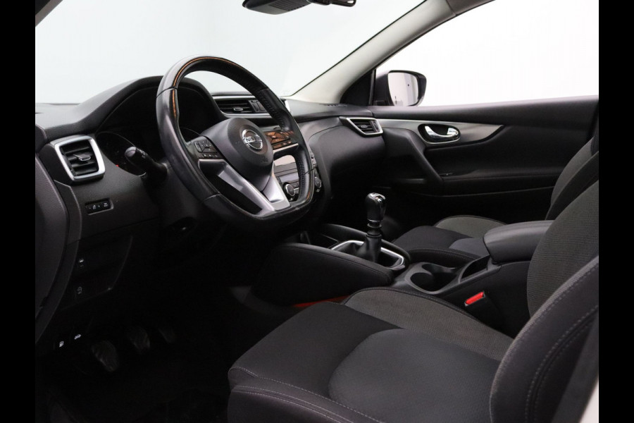 Nissan QASHQAI 120pk N-Connecta 360° Camera | Cruise | Navi | Parkeersens. v+a | Panoramadak