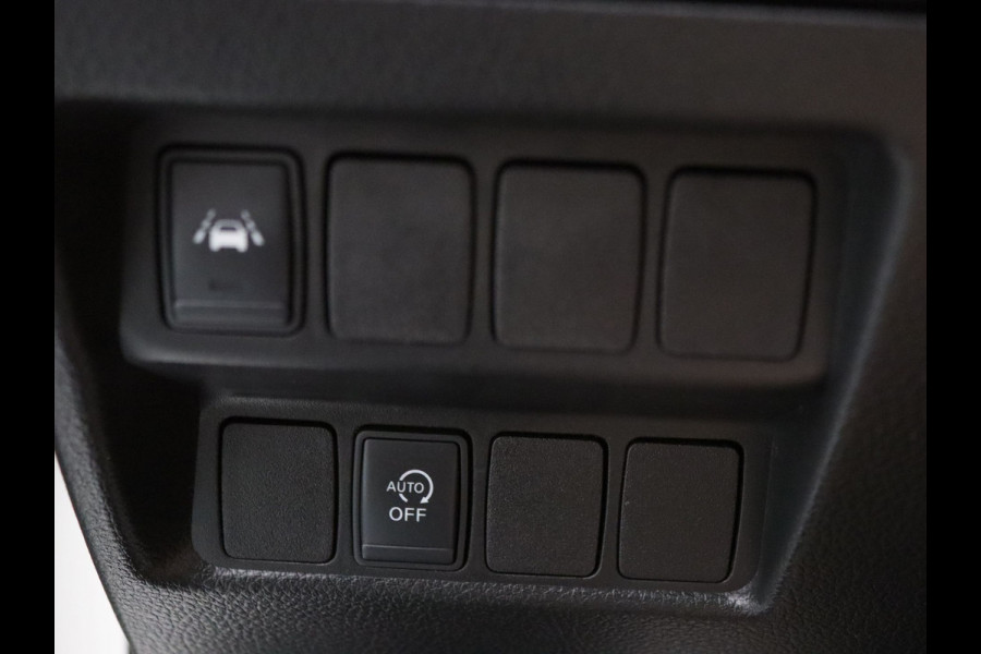 Nissan QASHQAI 120pk N-Connecta 360° Camera | Cruise | Navi | Parkeersens. v+a | Panoramadak