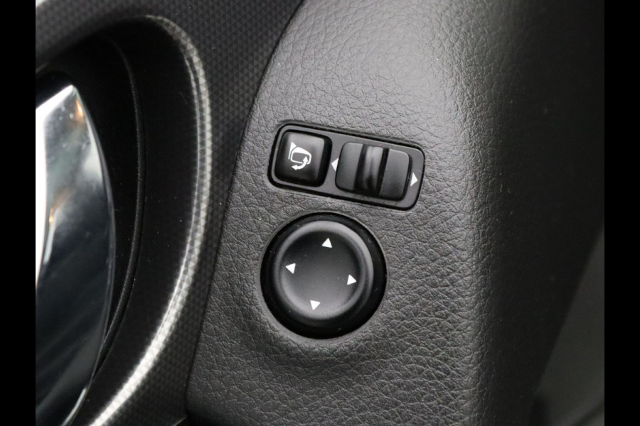 Nissan QASHQAI 120pk N-Connecta 360° Camera | Cruise | Navi | Parkeersens. v+a | Panoramadak