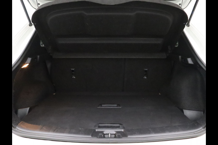 Nissan QASHQAI 120pk N-Connecta 360° Camera | Cruise | Navi | Parkeersens. v+a | Panoramadak