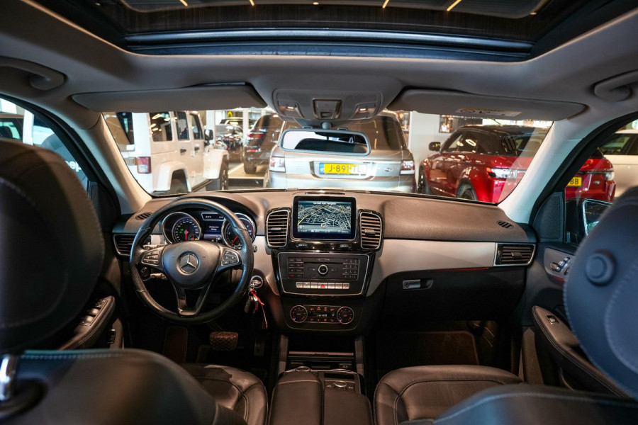 Mercedes-Benz GLE 250 d 4MATIC AMG Sport Edition Panoramadak Leer Stoelverwarming Cruise Control Dode Hoek