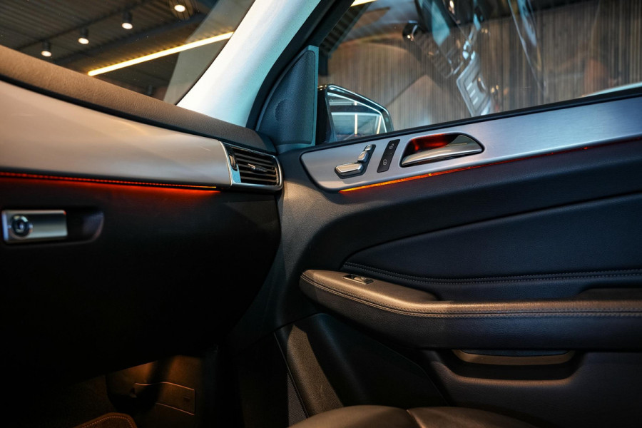 Mercedes-Benz GLE 250 d 4MATIC AMG Sport Edition Panoramadak Leer Stoelverwarming Cruise Control Dode Hoek