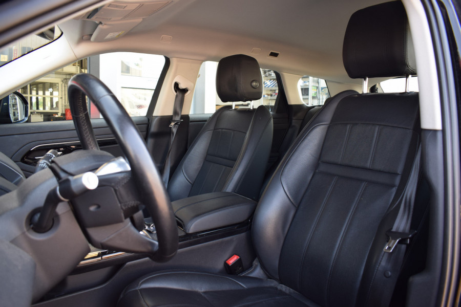 Land Rover Range Rover Evoque 2.0 P200 AWD | Trekhaak | CarPlay | Stuurverw. | Leer