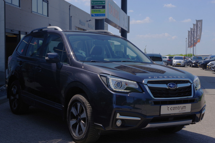 Subaru Forester 2.0 Premium 150 PK automaat, Panoramadak, Trekhaak, Stoelverwarming