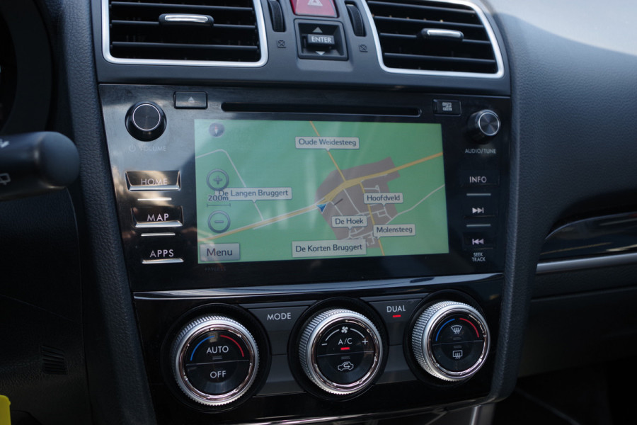 Subaru Forester 2.0 Premium 150 PK automaat, Panoramadak, Trekhaak, Stoelverwarming