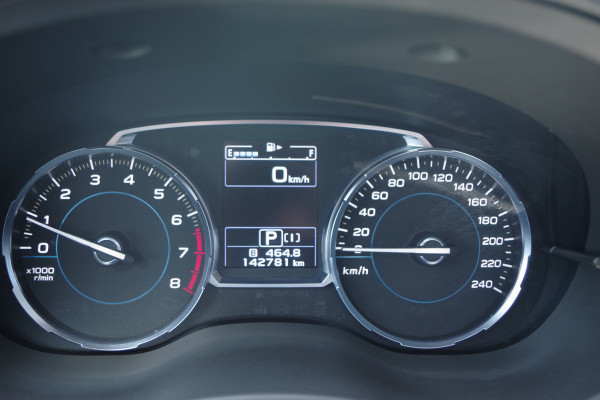 Subaru Forester 2.0 Premium 150 PK automaat, Panoramadak, Trekhaak, Stoelverwarming