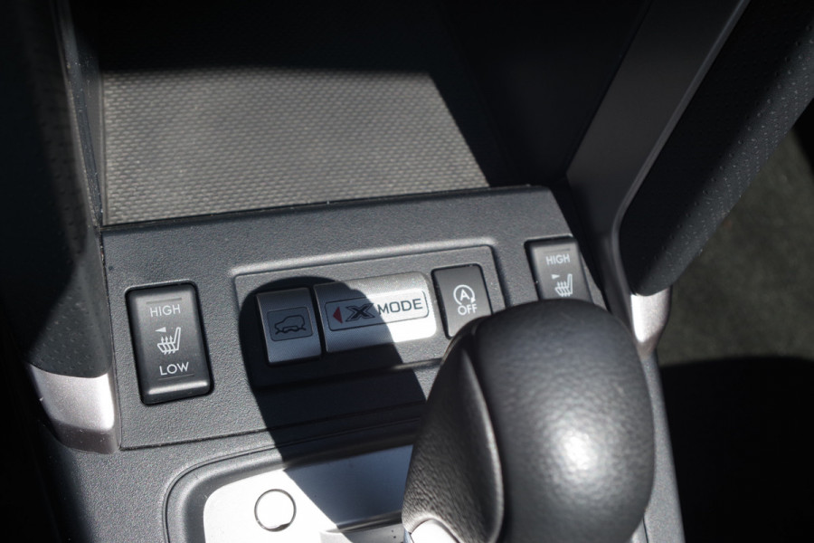 Subaru Forester 2.0 Premium 150 PK automaat, Panoramadak, Trekhaak, Stoelverwarming