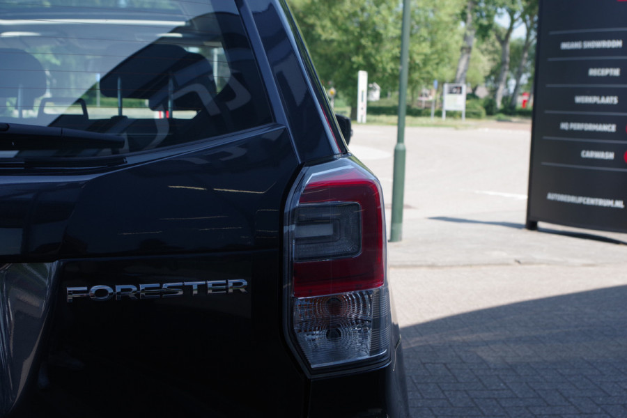 Subaru Forester 2.0 Premium 150 PK automaat, Panoramadak, Trekhaak, Stoelverwarming