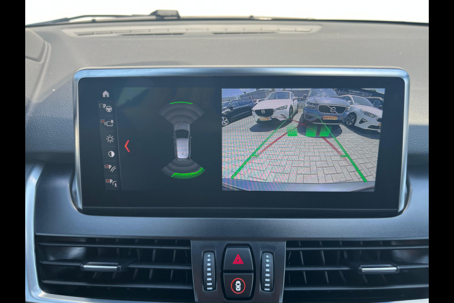 BMW 2 Serie Active Tourer 218i Executive Edition NL AUTO | LEDER | NAVI | CAMERA
