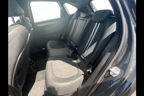 BMW 2 Serie Active Tourer 218i Executive Edition NL AUTO | LEDER | NAVI | CAMERA