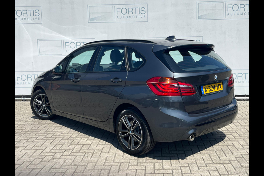 BMW 2 Serie Active Tourer 218i Executive Edition NL AUTO | LEDER | NAVI | CAMERA