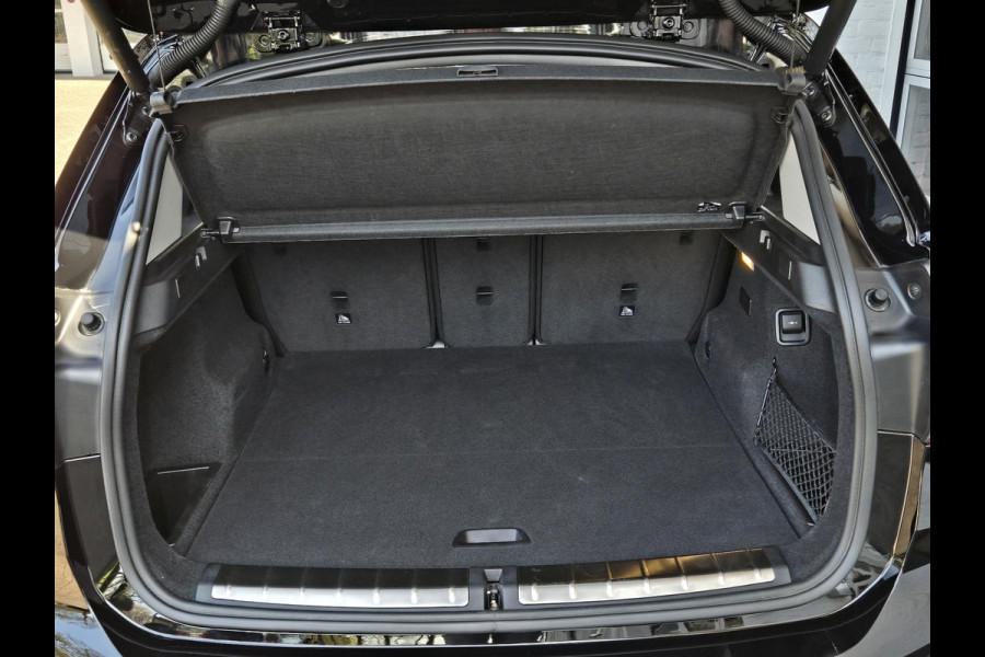 BMW X1 xDrive25e eDrive Sport Line | PANORAMA | SPORTSTOELEN | ELEKTR. ACHTERKLEP | CAMERA |
