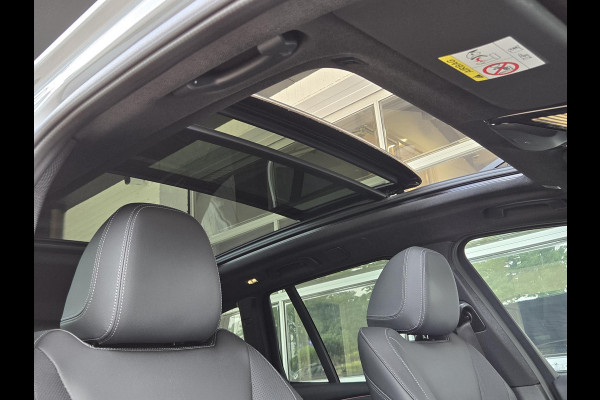 BMW X3 xDrive30e M SPORT | PANORAMADAK | APPLE CARPLAY | SPORTSTOELEN | 20 INCH LM VELGEN |
