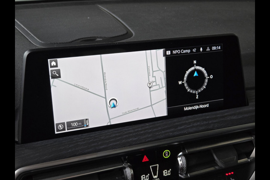 BMW X3 xDrive30e M SPORT | PANORAMADAK | APPLE CARPLAY | SPORTSTOELEN | 20 INCH LM VELGEN |
