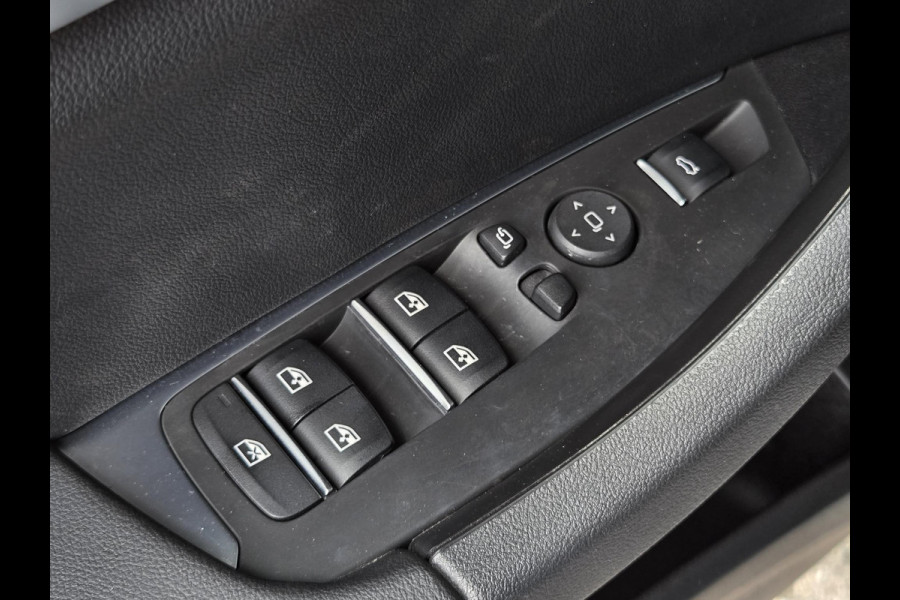 BMW X3 xDrive30e M SPORT | PANORAMADAK | APPLE CARPLAY | SPORTSTOELEN | 20 INCH LM VELGEN |