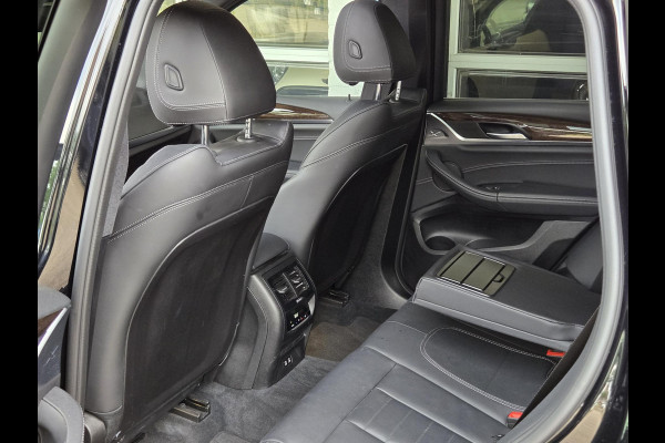 BMW X3 xDrive30e | SPORTSTOELEN | LEDER | PANORAMADAK | CAMERA |