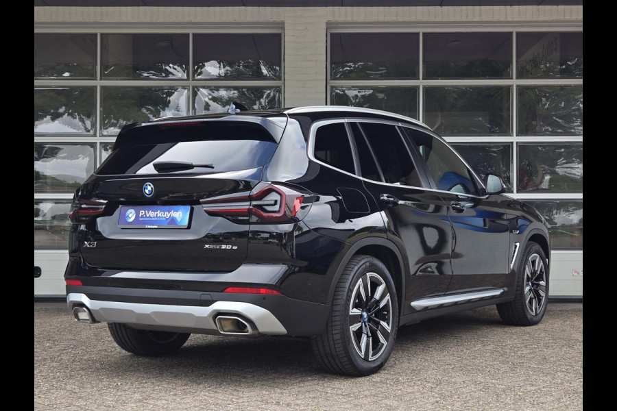 BMW X3 xDrive30e | SPORTSTOELEN | LEDER | PANORAMADAK | CAMERA |