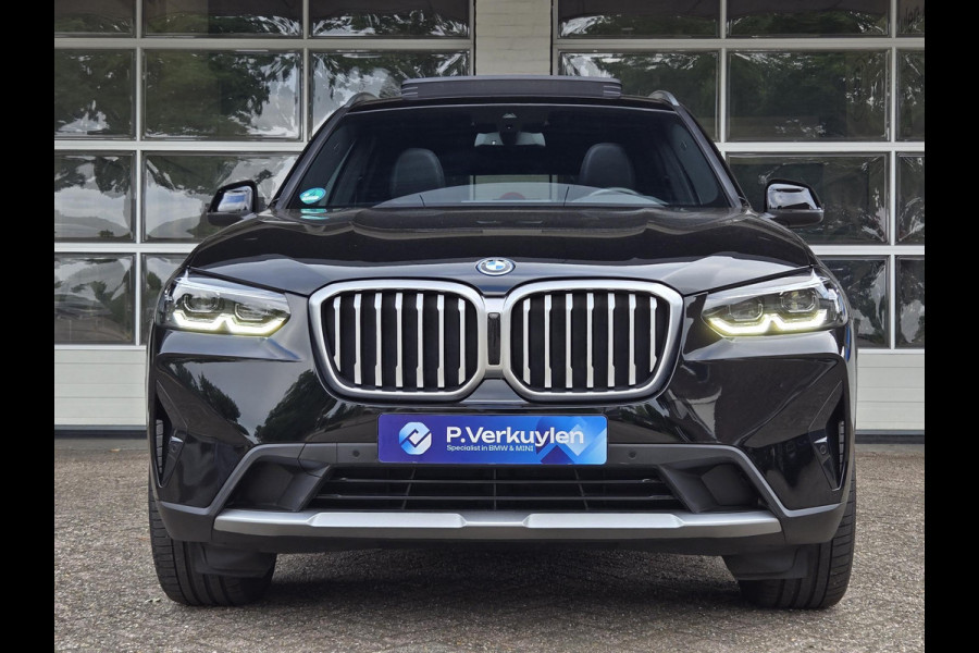 BMW X3 xDrive30e | SPORTSTOELEN | LEDER | PANORAMADAK | CAMERA |