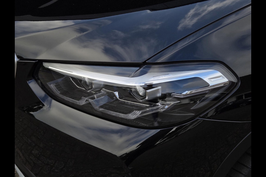 BMW X3 xDrive30e | SPORTSTOELEN | LEDER | PANORAMADAK | CAMERA |