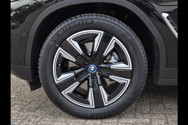 BMW X3 xDrive30e | SPORTSTOELEN | LEDER | PANORAMADAK | CAMERA |