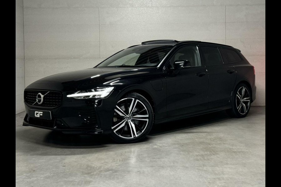 Volvo V60 2.0 T8 Recharge AWD R-Design B&W 360° Pano HUD Trekh. NAP