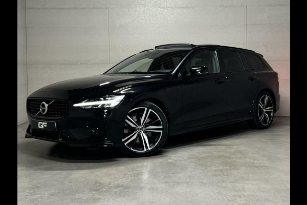 Volvo V60 2.0 T8 Recharge AWD R-Design B&W 360° Pano HUD Trekh. NAP
