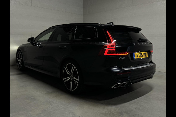 Volvo V60 2.0 T8 Recharge AWD R-Design B&W 360° Pano HUD Trekh. NAP