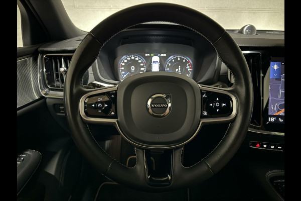 Volvo V60 2.0 T8 Recharge AWD R-Design B&W 360° Pano HUD Trekh. NAP
