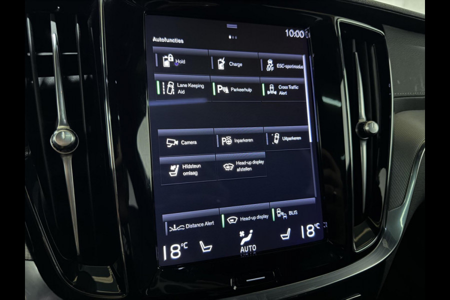 Volvo V60 2.0 T8 Recharge AWD R-Design B&W 360° Pano HUD Trekh. NAP