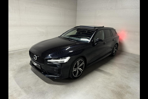 Volvo V60 2.0 T8 Recharge AWD R-Design B&W 360° Pano HUD Trekh. NAP