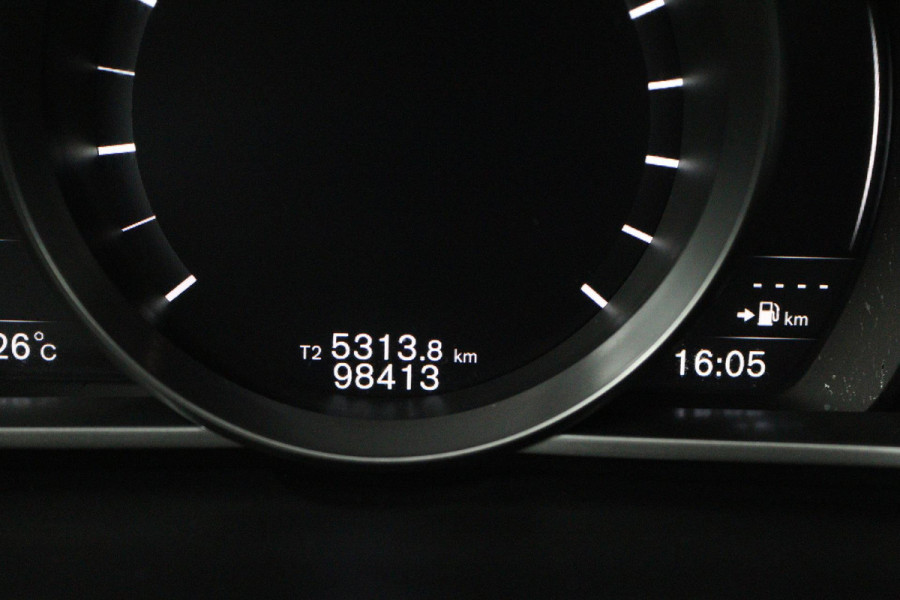 Volvo V40 1.5 T3 Polar+ Sport (PANORAMADAK, CAMERA, NAVIGATIE, STOELVERWARMING, PARKEERSENSOREN, CRUISE CONTROL, NL-AUTO)