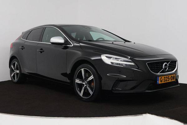 Volvo V40 1.5 T3 Polar+ Sport (PANORAMADAK, CAMERA, NAVIGATIE, STOELVERWARMING, PARKEERSENSOREN, CRUISE CONTROL, NL-AUTO)