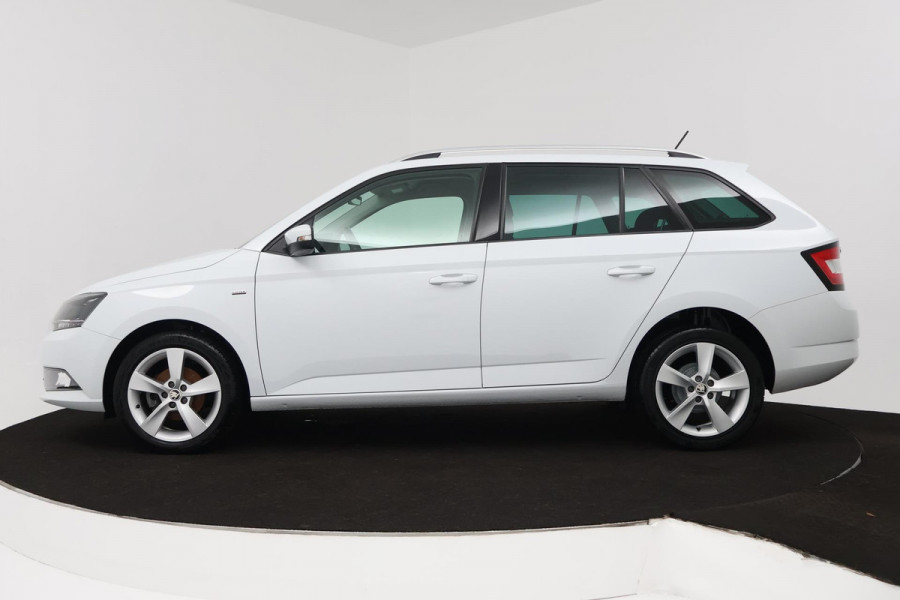 Škoda Fabia Combi 1.0 TSI Clever Edition (PARKEERSENSOREN, STOELVERWARMING, NAVIGATIE, NL-AUTO)