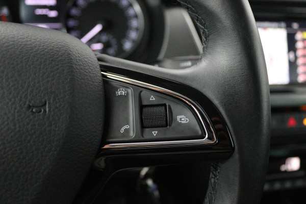 Škoda Fabia Combi 1.0 TSI Clever Edition (PARKEERSENSOREN, STOELVERWARMING, NAVIGATIE, NL-AUTO)
