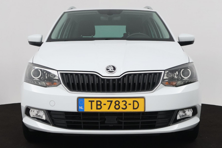 Škoda Fabia Combi 1.0 TSI Clever Edition (PARKEERSENSOREN, STOELVERWARMING, NAVIGATIE, NL-AUTO)