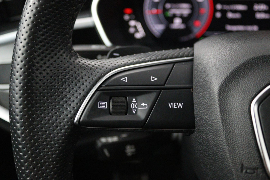 Audi Q3 35 TFSI S Line Pro Line S (STOELVERWARMING, LANE-ASSIST, CRUISE, NAVIGATIE, ELEKTR STOELEN, PARKEERSENSOREN, NL-AUTO)