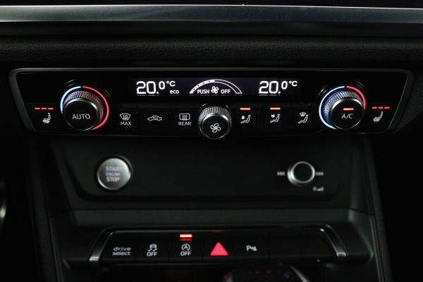 Audi Q3 35 TFSI S Line Pro Line S (STOELVERWARMING, LANE-ASSIST, CRUISE, NAVIGATIE, ELEKTR STOELEN, PARKEERSENSOREN, NL-AUTO)
