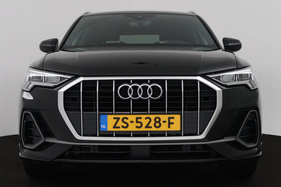 Audi Q3 35 TFSI S Line Pro Line S (STOELVERWARMING, LANE-ASSIST, CRUISE, NAVIGATIE, ELEKTR STOELEN, PARKEERSENSOREN, NL-AUTO)