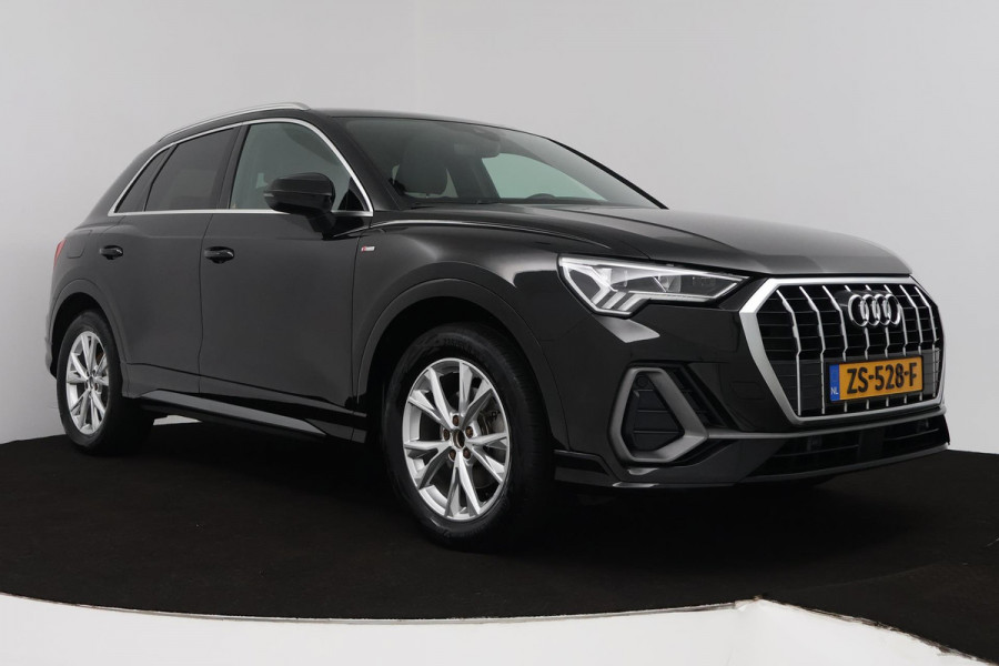 Audi Q3 35 TFSI S Line Pro Line S (STOELVERWARMING, LANE-ASSIST, CRUISE, NAVIGATIE, ELEKTR STOELEN, PARKEERSENSOREN, NL-AUTO)